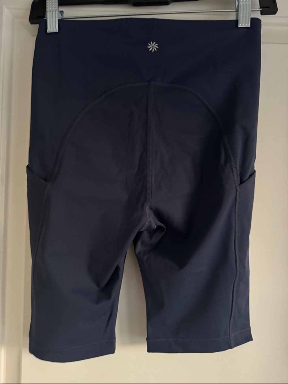 Athleta NWT Ultimate Stash Pocket 9” Short - Navy, Size S - Picture 6 of 8